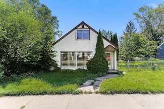 1464 Maywood St, Saint Paul, MN 55117