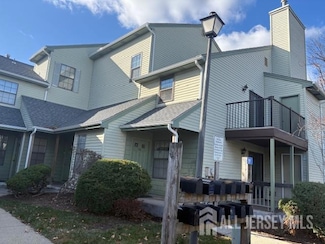 1709 Woodbridge Commons Way, Iselin, NJ 08830