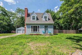 926 W 52nd St N, Wichita, KS 67204