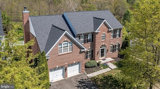 17680 Tedler Cir, Round Hill, VA 20141