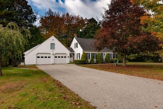 9 Algonquin Dr, Cape Neddick, ME 03902