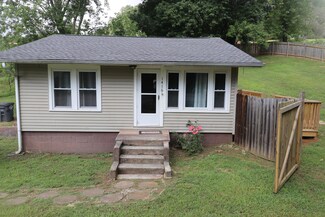 1416 Ridgecrest Ave, Kingsport, TN 37660