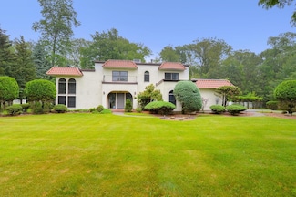 5 Rubinstein Ct, Spring Valley, NY 10977