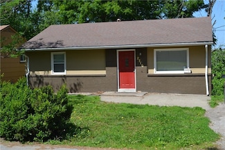 2716 N Walrond Ave, Kansas City, MO 64117