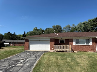 1124 Pam Dr, Chesterton, IN 46304