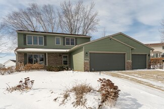 4432 Cambridge Ln NW, Rochester, MN 55901