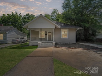 144 Walnut St, Chester, SC 29706