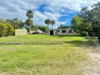 4676 Arcadia Ave, Fort Pierce, FL 34946