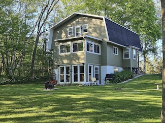 W6331 Westwind Rd, Plymouth, WI 53073