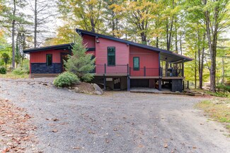 417 Lakeview Rd, Broadalbin, NY 12025