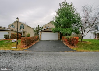 6065 Regent Dr, Harrisburg, PA 17112