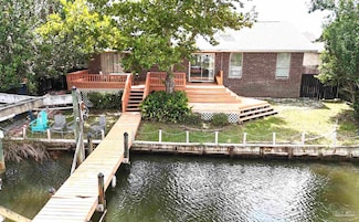 1634 Kauai Ct, Gulf Breeze, FL 32563