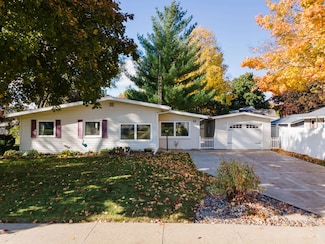 511 S Highland Ave, Jefferson, WI 53549