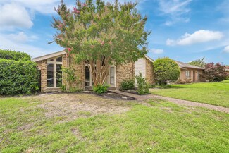 1506 Silverleaf Dr, Carrollton, TX 75007