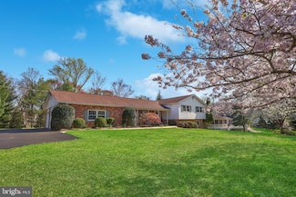 12801 Oxon Rd, Herndon, VA 20171