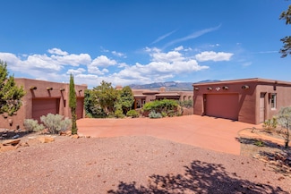 404 N Pinion Hills Dr, Dammeron Valley, UT 84783