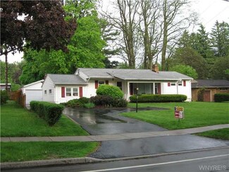 810 River Rd, Youngstown, NY 14174