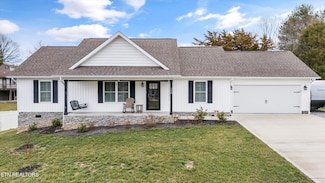 188 J b St, Tazewell, TN 37879