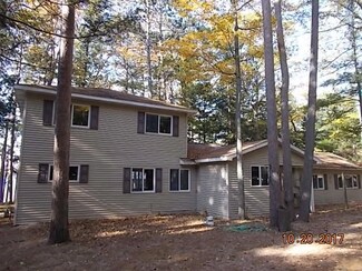 5869 Pine St, Hubbard Lake, MI 49747