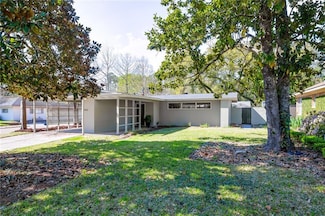 3030 Madonna Dr, Alexandria, LA 71301