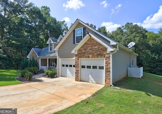 160 Aaron Ct, Forsyth, GA 31029