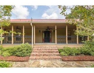 142 Dafron Dr, Jena, LA 71342