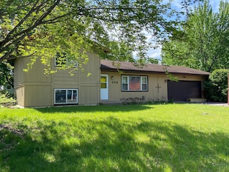 204 8th St N, Sartell, MN 56377
