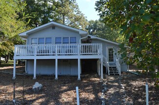 252 E Lakeshore Dr, Cherokee Village, AR 72529