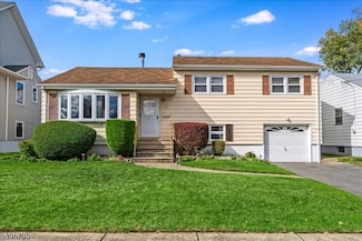 24 Lorrie Ln, Clifton, NJ 07012