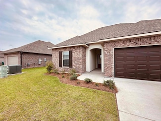 143 Villa Dr, Thibodaux, LA 70301
