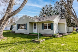 801 Lowell Ave, Jackson, MI 49202