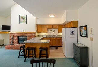 40 Davis Rd Unit 2, Plymouth, NH 03264