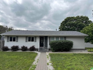232 Salem St, Whiting, IA 51063