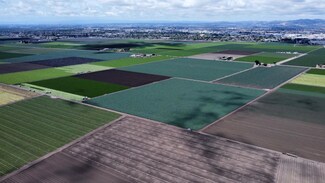 100 Hunter Ln, Salinas, CA 93908