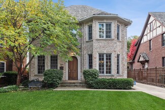 2201 Chestnut Ave, Wilmette, IL 60091