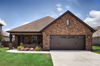 117 Goldfinch Dr Unit 70, Madison, AL 35756