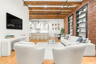 33 Sleeper St Unit 106, Boston, MA 02210