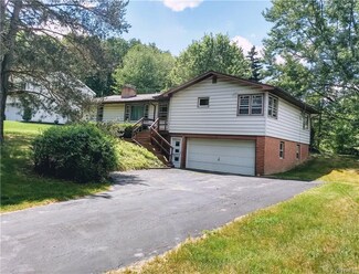 5614 Benning Rd, West Falls, NY 14170