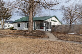 203 14th St, Boone, IA 50036