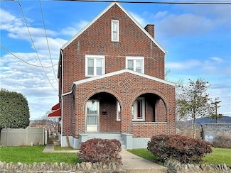 413 Rose Ave, Clairton, PA 15025