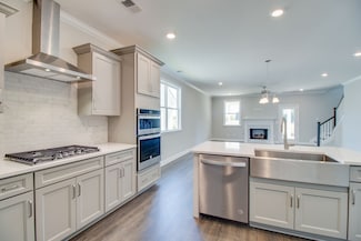1406 Charles Dr, Chapel Hill, TN 37034