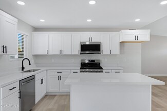 2046 E Alder Cir, Mesa, AZ 85204