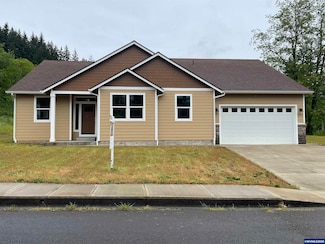 195 NE Santiam Pointe Lp, Mill City, OR 97360
