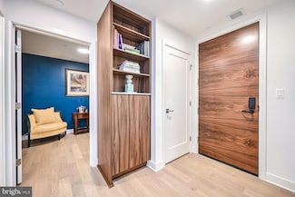 37 L St SE Unit 401, Washington, DC 20003