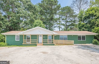 4806 Rockbridge Rd, Stone Mountain, GA 30083