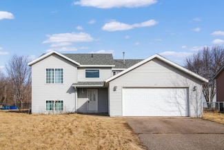12 6th Ave S, Sartell, MN 56377