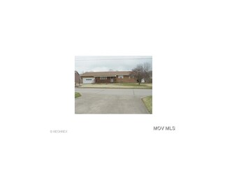 247 Dublin Dr, Mineral Wells, WV 26150