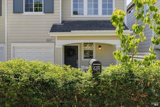 2023 Easton Dr, Petaluma, CA 94952
