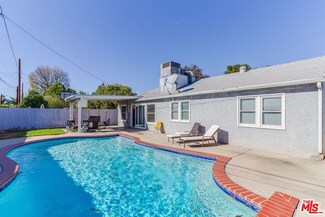 7858 Jamieson Ave, Reseda, CA 91335
