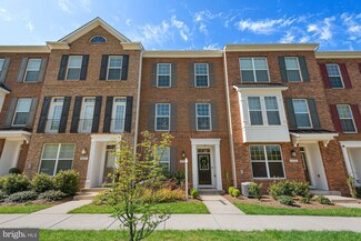 46069 E Hall Rd, Sterling, VA 20166